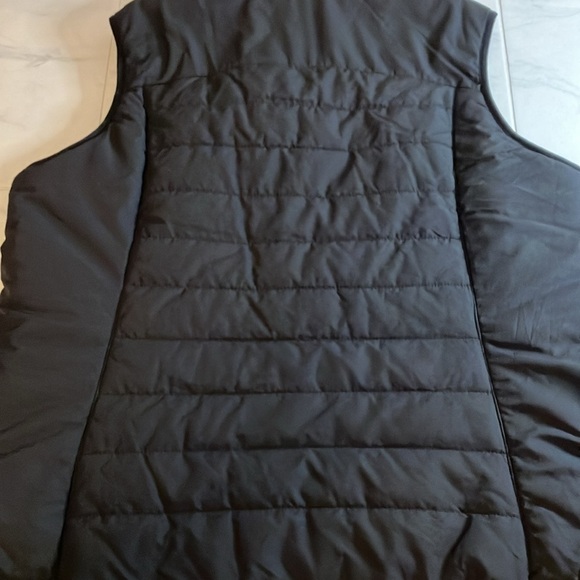 Polaris black grey reversible revolve vest.  New with tag! - Picture 6 of 9